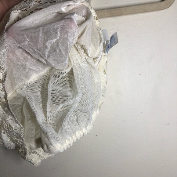 Olga Lace Bralette - Picture 4 of 5